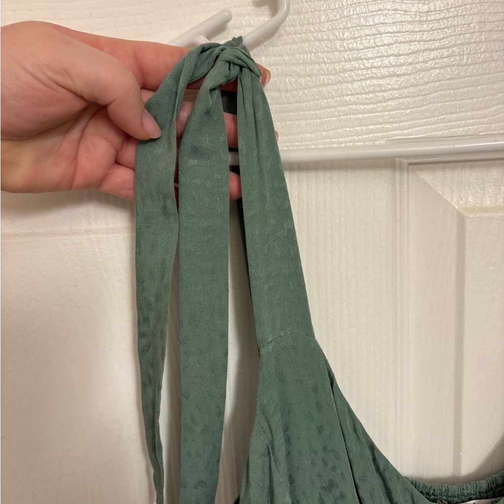 NWT Chic Sleeveless Green Maxi Dress with Button Detail size L - Picture 3 of 9